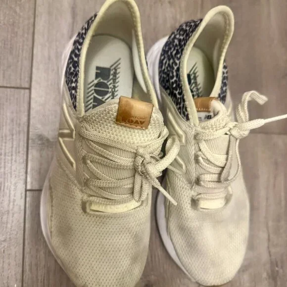 New Balance Fresh Foam ROAV | Leopard Heel | Size 7.5 ✨  💛 Super cute and comfy - Picture 4 of 10